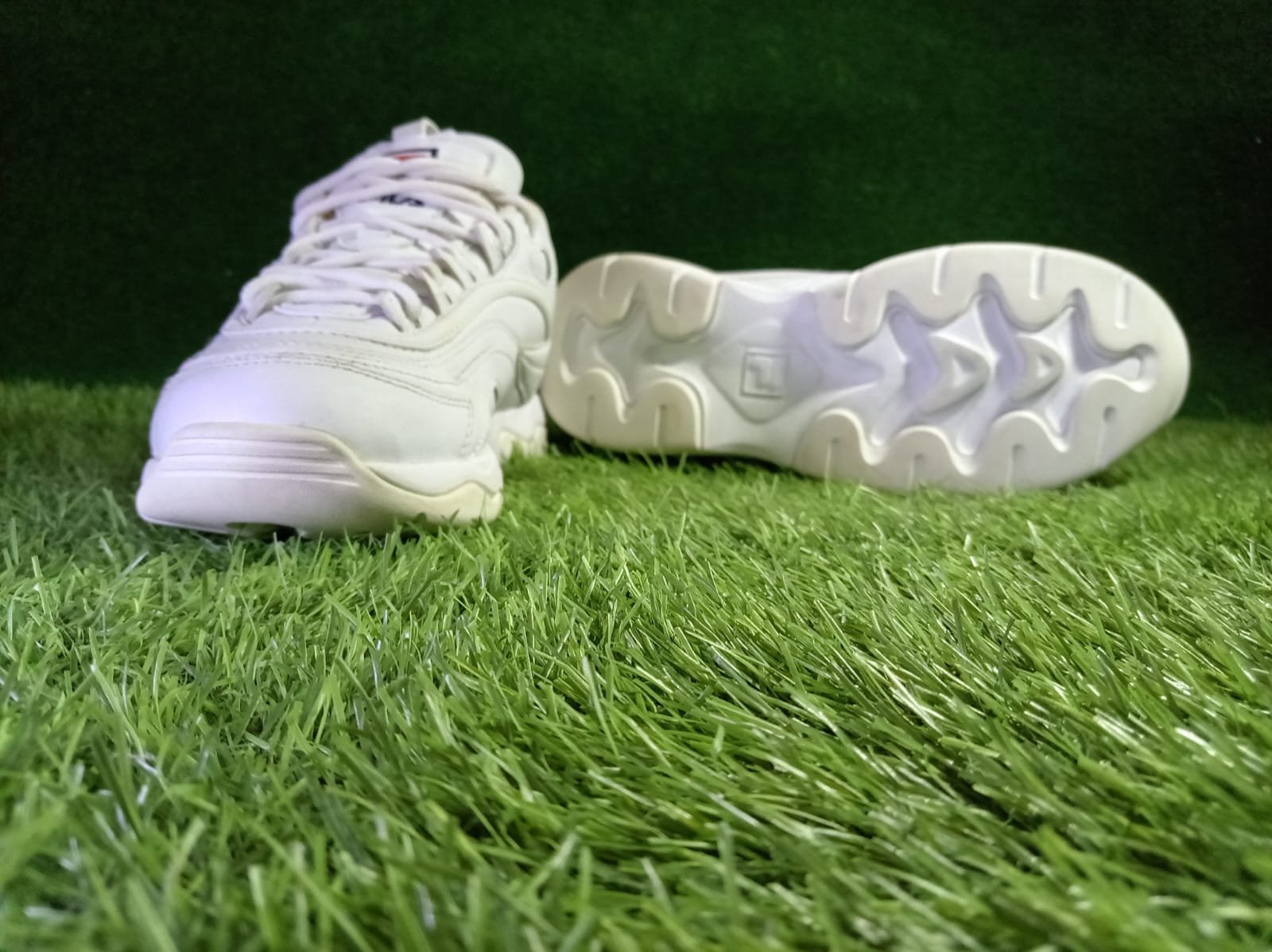 Fila White Chunky Heritage Sneaker - Image 4